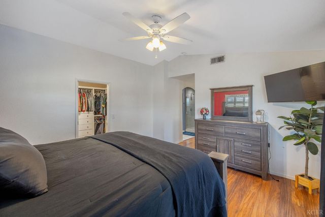 974 Cedarwood Street, Hanford, CA 93230