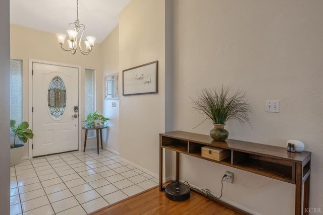 974 Cedarwood Street, Hanford, CA 93230