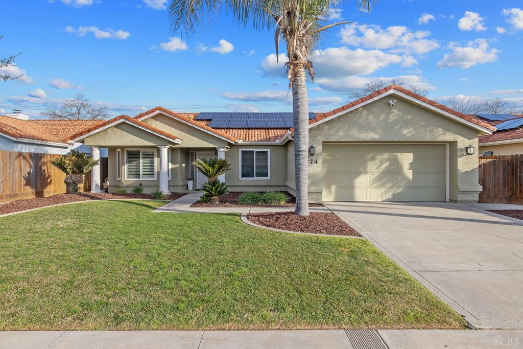 974 Cedarwood Street, Hanford, CA 93230
