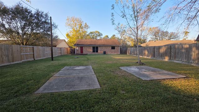 3210 Bishopton Street, Pearland, TX 77581
