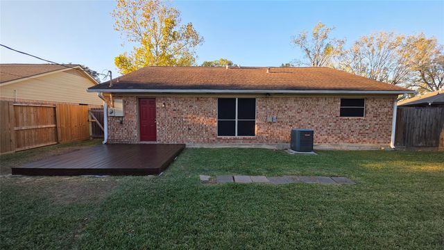 3210 Bishopton Street, Pearland, TX 77581