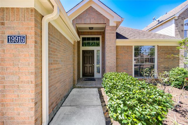 19915 Shore Meadows Lane, Richmond, TX 77407