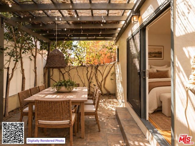 7272 Willoughby Avenue, Los Angeles, CA 90046