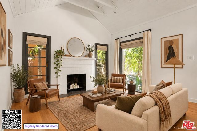7272 Willoughby Avenue, Los Angeles, CA 90046
