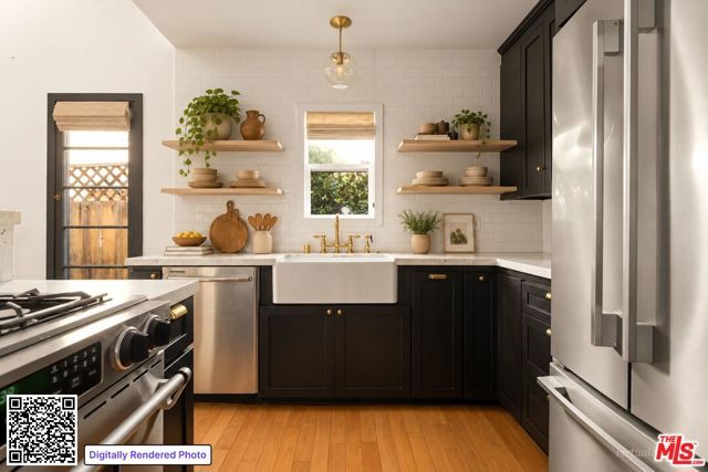 7272 Willoughby Avenue, Los Angeles, CA 90046