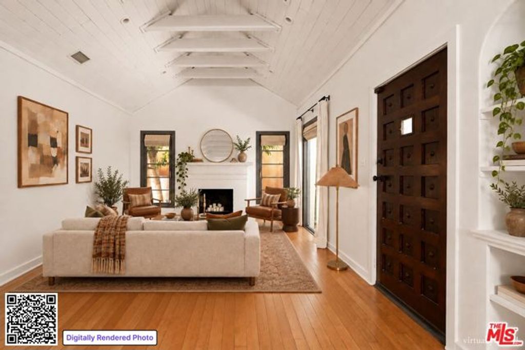 7272 Willoughby Avenue, Los Angeles, CA 90046