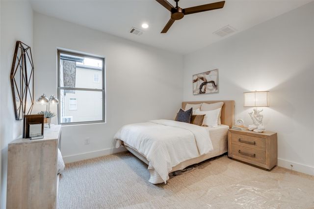 2713 Beauchamp Street, Houston, TX 77009