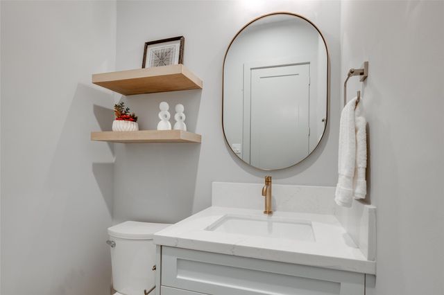 2713 Beauchamp Street, Houston, TX 77009