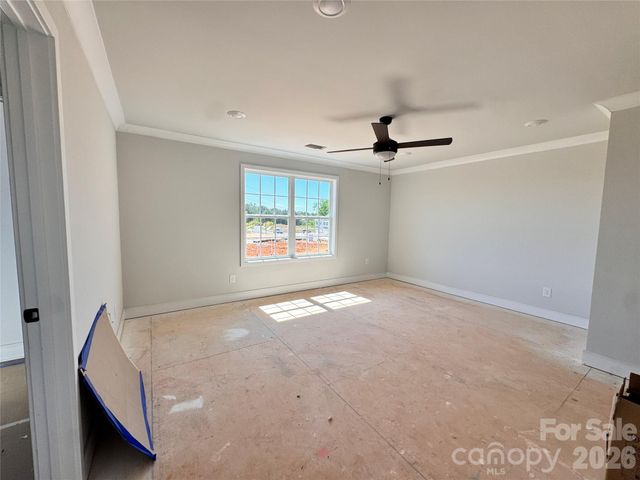 715 Pinecone Drive 27, Gastonia, NC 28056