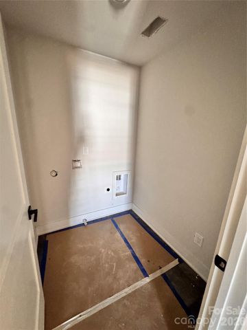 715 Pinecone Drive 27, Gastonia, NC 28056
