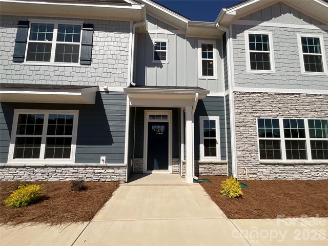 715 Pinecone Drive 27, Gastonia, NC 28056