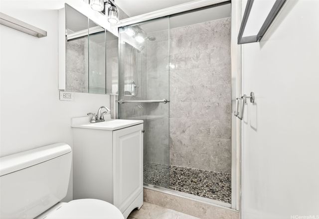 445 Kaiolu Street 401, Honolulu, HI 96815