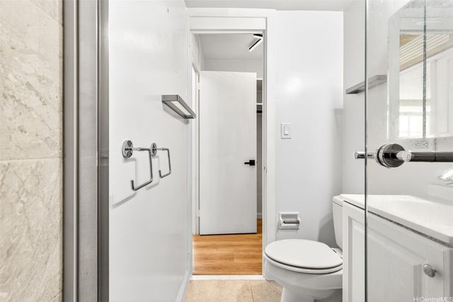 445 Kaiolu Street 401, Honolulu, HI 96815