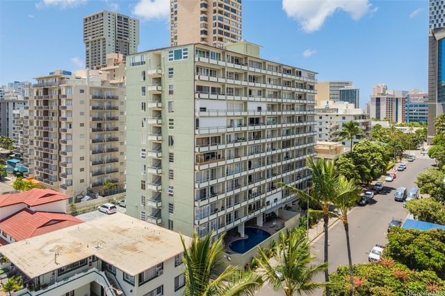 445 Kaiolu Street 401, Honolulu, HI 96815