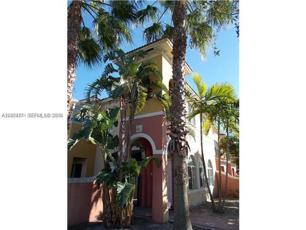 3632 NW 30th Court 10F, Lauderdale Lakes, FL 33311