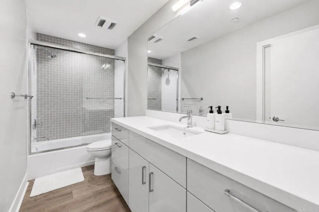 3030 Jarvis Street 7, San Diego, CA 92106