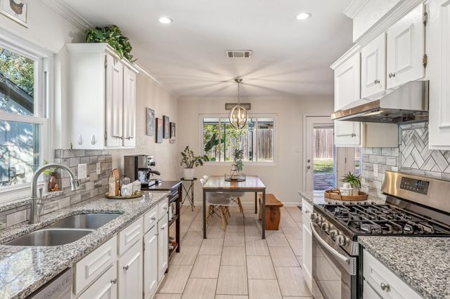 5502 Porsche LN, Austin, TX 78749