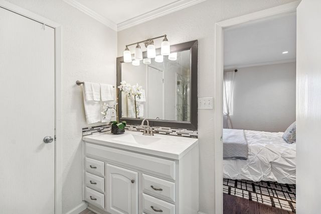 5502 Porsche LN, Austin, TX 78749