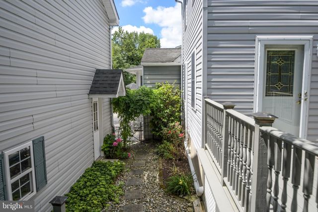 435 OLD STATE RD, Media, PA 19063