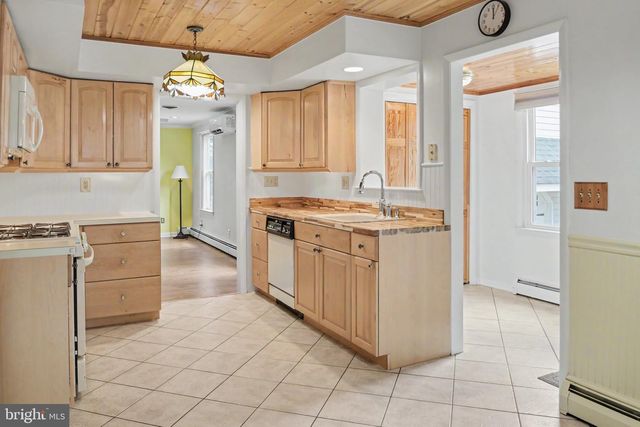 435 OLD STATE RD, Media, PA 19063