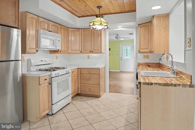 435 OLD STATE RD, Media, PA 19063