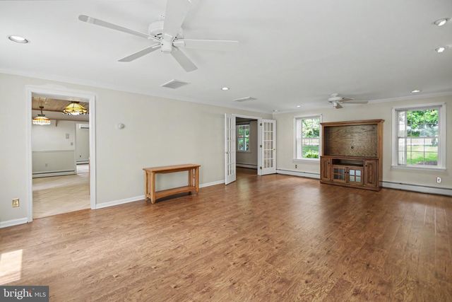 435 OLD STATE RD, Media, PA 19063