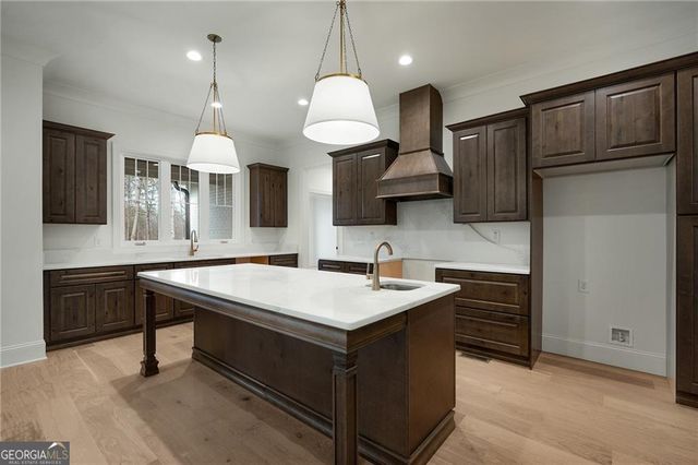 301 Windy Hill Drive, Calhoun, GA 30701