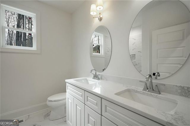 301 Windy Hill Drive, Calhoun, GA 30701