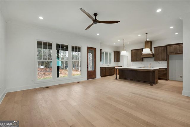 301 Windy Hill Drive, Calhoun, GA 30701