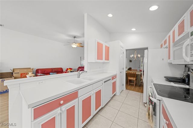 2492 Belleville CT, Cape Coral, FL 33991