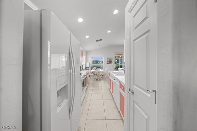 2492 Belleville CT, Cape Coral, FL 33991