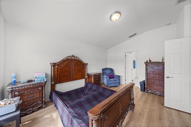 2492 Belleville CT, Cape Coral, FL 33991