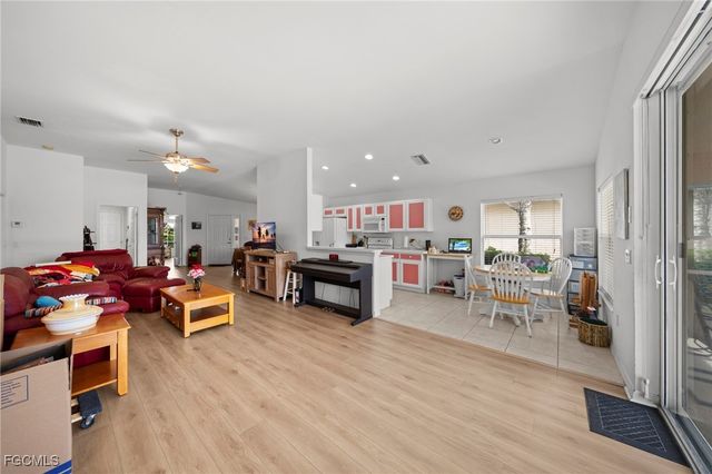 2492 Belleville CT, Cape Coral, FL 33991