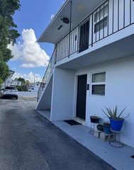 3181 SW 18th Street 2, Miami, FL 33145