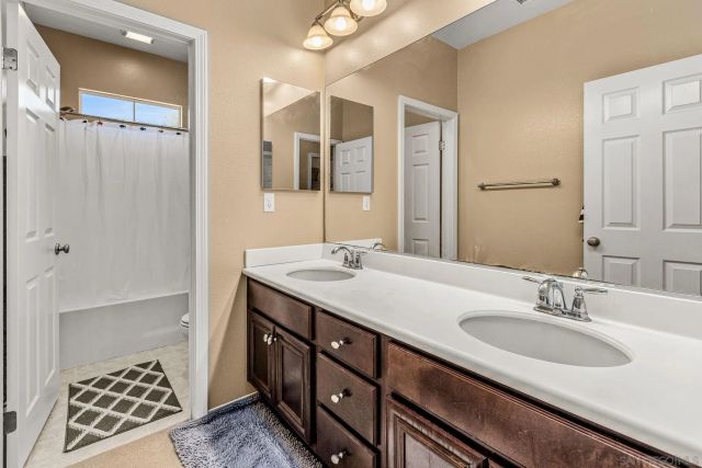 32137 Sycamore Ct, Temecula, CA 92592