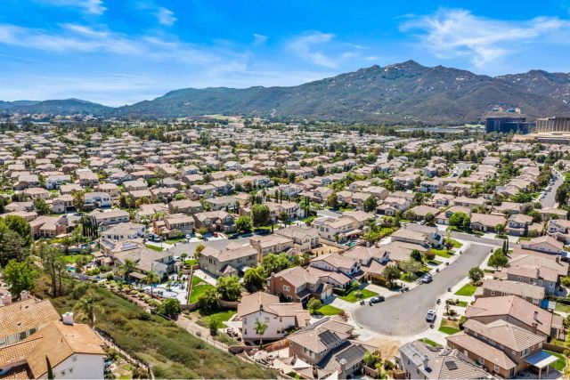 32137 Sycamore Ct, Temecula, CA 92592