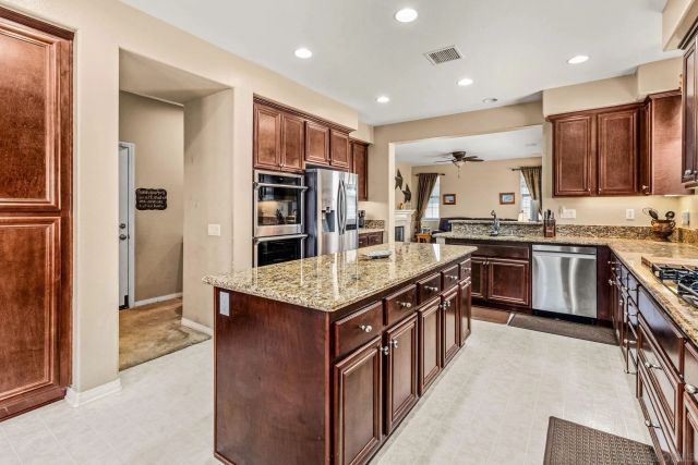 32137 Sycamore Ct, Temecula, CA 92592