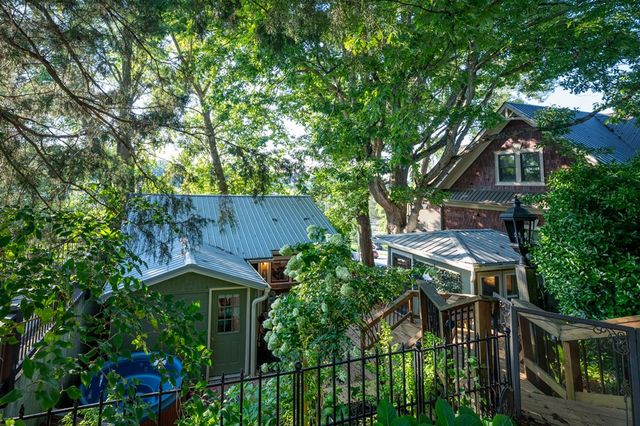 63 Messer Loop, Blue Ridge, GA 30513