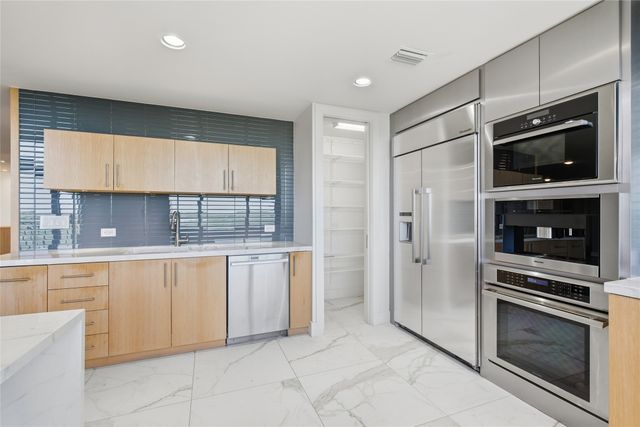 5200 Keller Springs Road 1331, Dallas, TX 75248