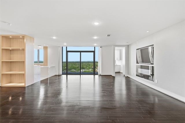 5200 Keller Springs Road 1331, Dallas, TX 75248