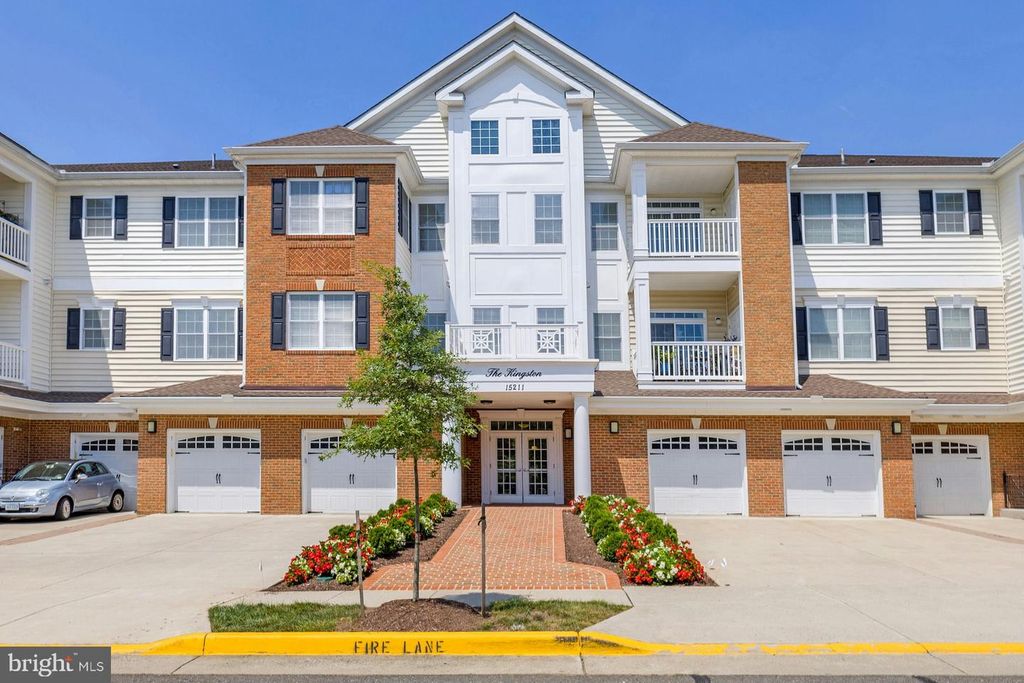 15211 ROYAL CREST DR #101, Haymarket, VA 20169