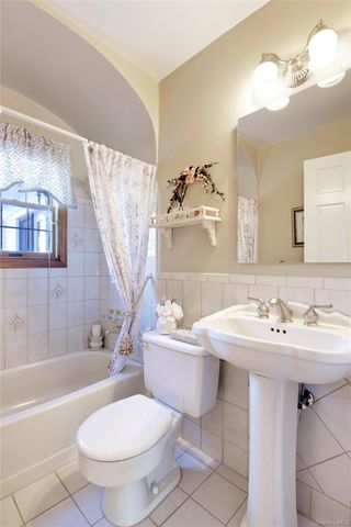 139 Garden Street, Garden City, NY 11530