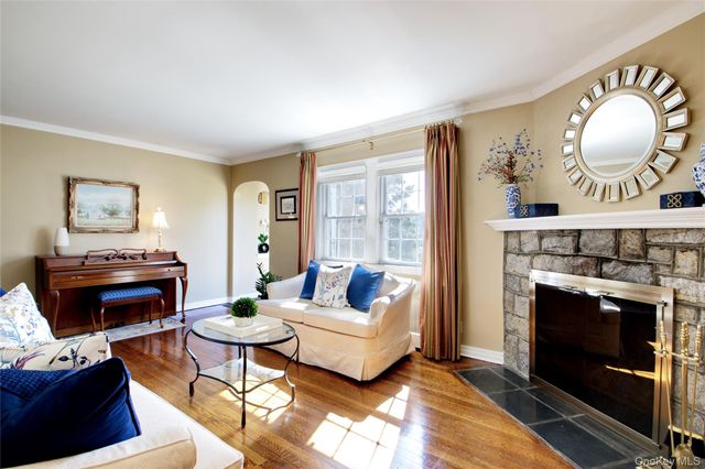 139 Garden Street, Garden City, NY 11530