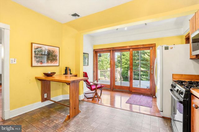1054 CROTON RD, Wayne, PA 19087