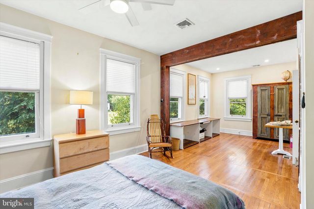 1054 CROTON RD, Wayne, PA 19087
