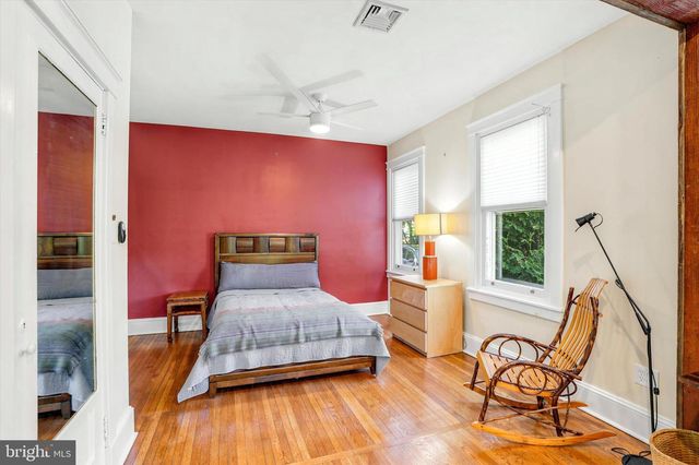 1054 CROTON RD, Wayne, PA 19087