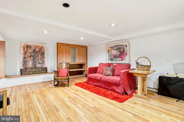 1054 CROTON RD, Wayne, PA 19087