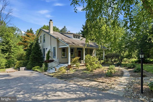 1054 CROTON RD, Wayne, PA 19087