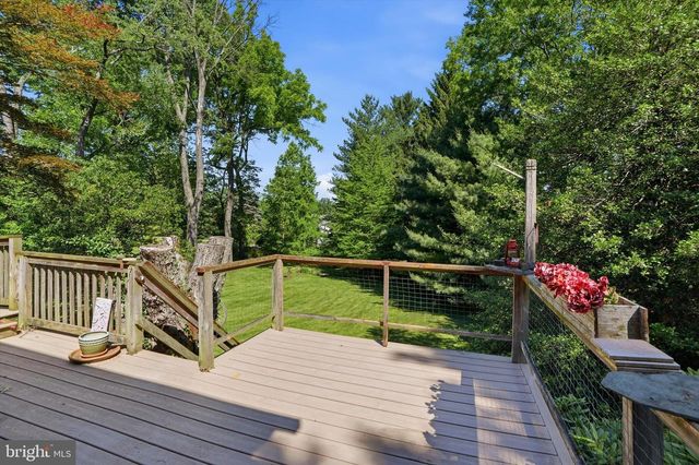 1054 CROTON RD, Wayne, PA 19087