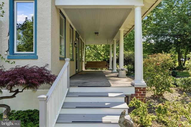 1054 CROTON RD, Wayne, PA 19087